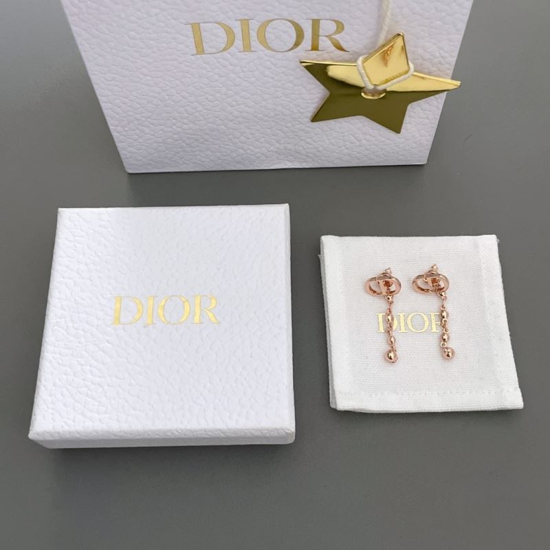 CHRISTIAN DIOR